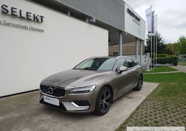 Volvo V60 cena 174900 przebieg: 92665, rok produkcji 2021 z Sulmierzyce małe 781